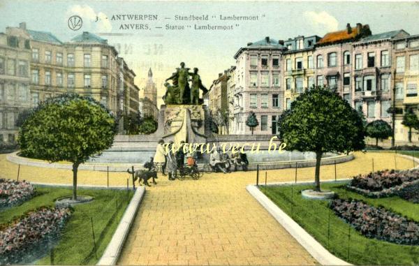 ancienne carte postale de Anvers Statue Lambermont
