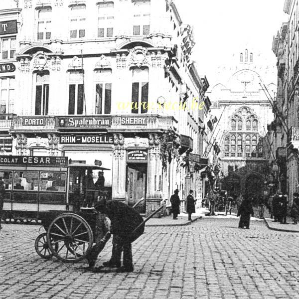 ancienne carte postale de Anvers Rue des Douze Mois (vue depuis le Meir actuel)