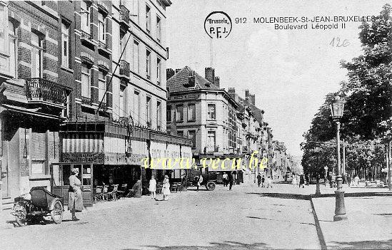 ancienne carte postale de Molenbeek Boulevard Léopold II