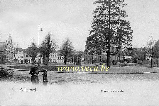 ancienne carte postale de Watermael-Boitsfort Boitsfort - Place communale