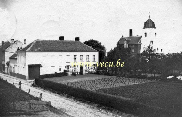 ancienne carte postale de Evere Le moulin propriété de Mr Van assche