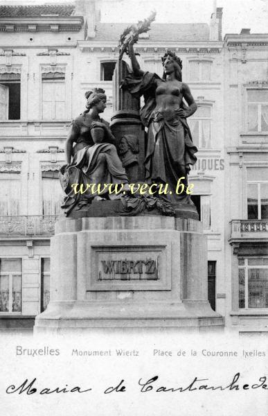 ancienne carte postale de Ixelles Monument Wiertz  -  Place de la Couronne