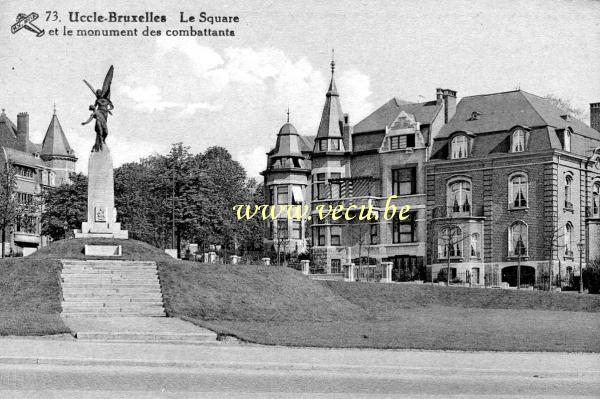ancienne carte postale de Uccle Le Square (des Héros) et le monument des combattants (érigé en 1925)