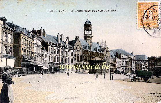 ancienne carte postale de Mons La Grand'Place et l'hôtel de ville.