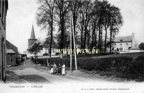 ancienne carte postale de Trazegnies L'église
