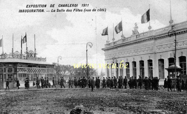 ancienne carte postale de Charleroi Exposition de Charleroi 1911 - Inauguration - La salle des Fêtes (vue de côté)