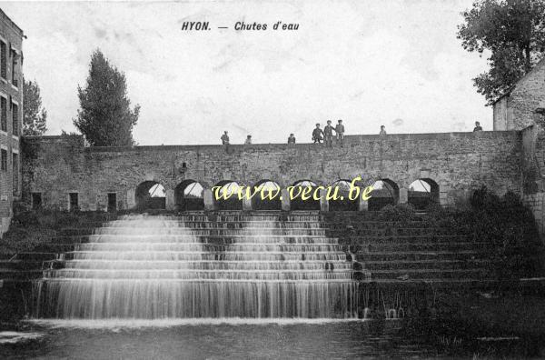 ancienne carte postale de Hyon Chutes d'eau