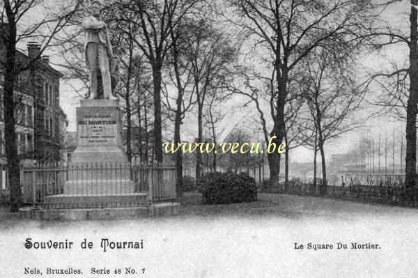 ancienne carte postale de Tournai Le square Du Mortier