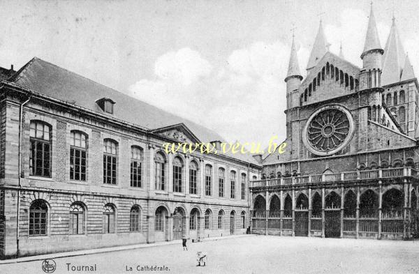 ancienne carte postale de Tournai La Cathédrale