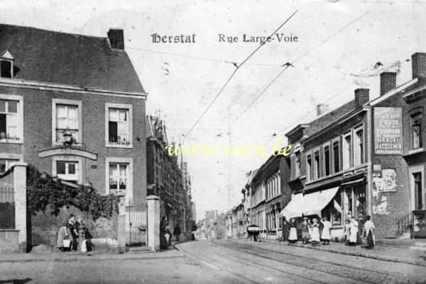 ancienne carte postale de Herstal Rue Large-Voie