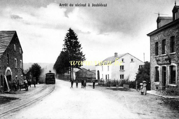 ancienne carte postale de Vielsalm Arrêt du vicinal à Joubiéval