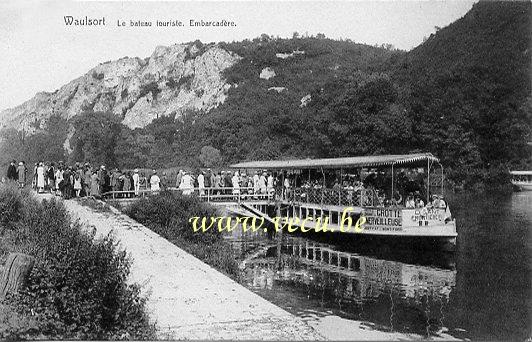 ancienne carte postale de Waulsort Le bateau touriste. Embarcadère.