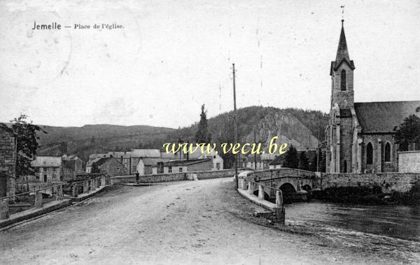 ancienne carte postale de Jemelle Place de l'église