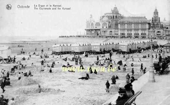 ancienne carte postale de Ostende La digue et le kursaal