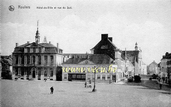 ancienne carte postale de Roulers Hôtel de ville et rue du sud