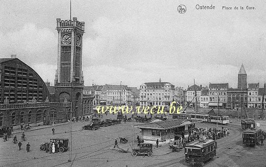 ancienne carte postale de Ostende Place de la Gare