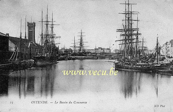 ancienne carte postale de Ostende Le Bassin du Commerce