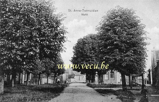 ancienne carte postale de Ste Anne-Termuiden Markt