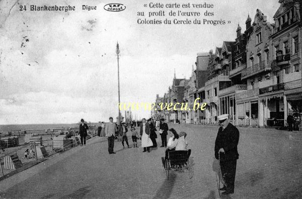 postkaart van Blankenberge Zeedijk