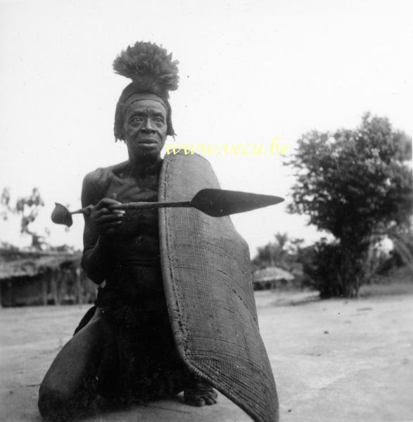 photo ancienne  de Lisala au Congo  Guerrier