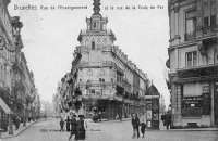 carte postale de Bruxelles Rue de l'Enseignement et rue de la Croix de Fer (La Rotonde)