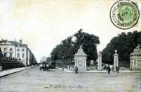 carte postale de Bruxelles Rue Royale et le parc