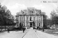 carte postale ancienne de Uccle Hôtel communal (place Van der Elst)