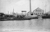 carte postale ancienne de Charleroi Le débarquement de Charbons