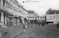 carte postale ancienne de Binche La Grand'Place