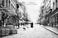 carte postale ancienne de Charleroi Rue de la montagne
