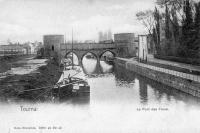 carte postale ancienne de Tournai Le pont des Trous