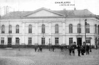 carte postale ancienne de Charleroi L'Hôtel de Ville