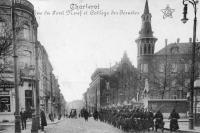 carte postale ancienne de Charleroi Rue du Pont Neuf et Collège des Jésuites