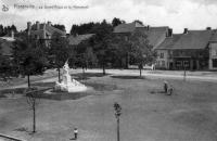 carte postale ancienne de Florenville La Grand Place et le monument