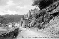carte postale ancienne de Laroche Le Château, vue prise à l'entrée de la route d'Houffalize