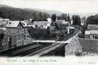carte postale ancienne de Waulsort Le village et la voie ferrée