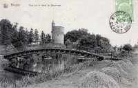 carte postale ancienne de Bruges Pont sur la canal du Béguinage