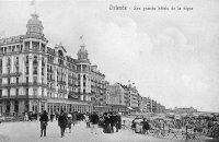 carte postale ancienne de Ostende Les Grand Hôtels de le digue