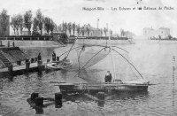 carte postale ancienne de Nieuport Les Ecluses et les Bâteaux de pêche