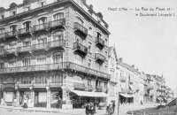 carte postale ancienne de Heyst La rue du Phare et le boulevard Léopold I