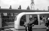 Expo58  Het expo 58 treintje voor het nederlandse paviljoen
