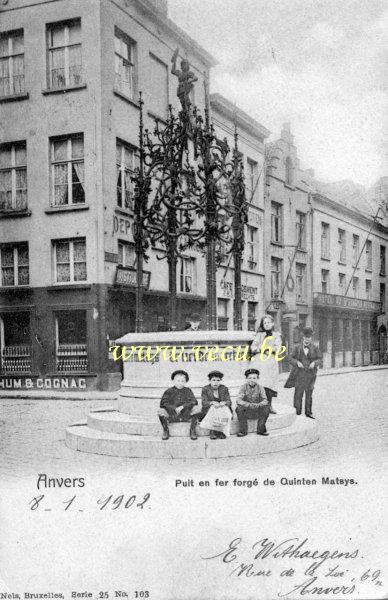 ancienne carte postale de Anvers Puit en fer forgé de Quentin Metsys