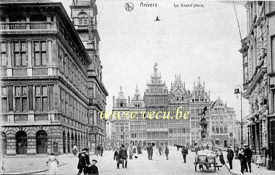 ancienne carte postale de Anvers La Grand'Place