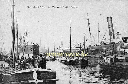 ancienne carte postale de Anvers Le Bassin 