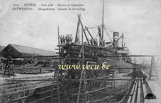 ancienne carte postale de Anvers Cale sèche - Navire en réparation