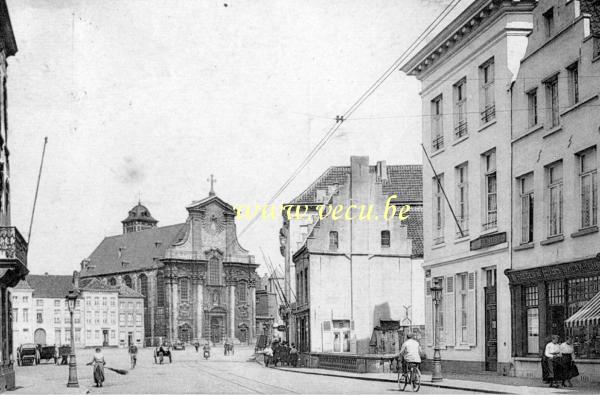 ancienne carte postale de Malines Marché au Bétail