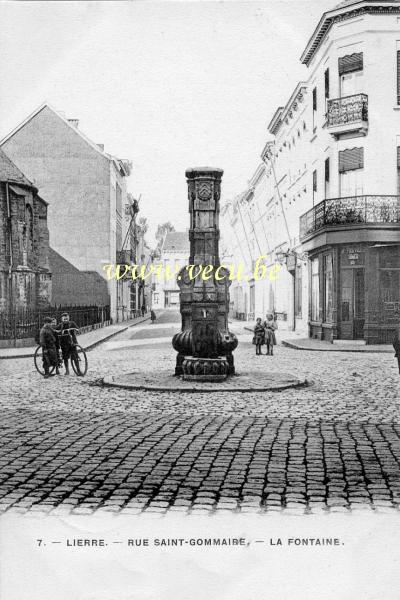 ancienne carte postale de Lierre Rue Saint-Gommaire - La Fontaine