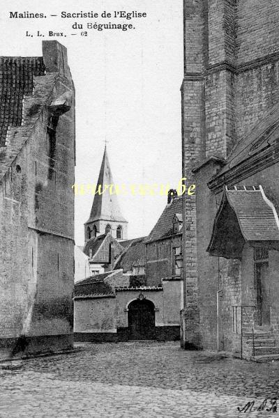 ancienne carte postale de Malines Sacristie de l'Eglise du Béguinage
