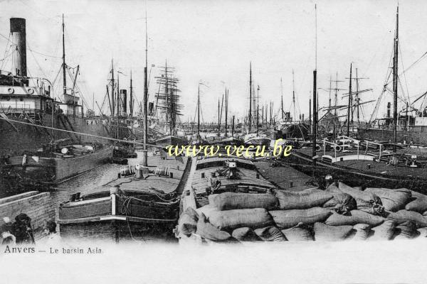ancienne carte postale de Anvers Le Bassin Asia