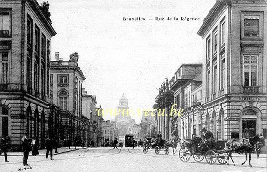 ancienne carte postale de Bruxelles Rue de la Régence
